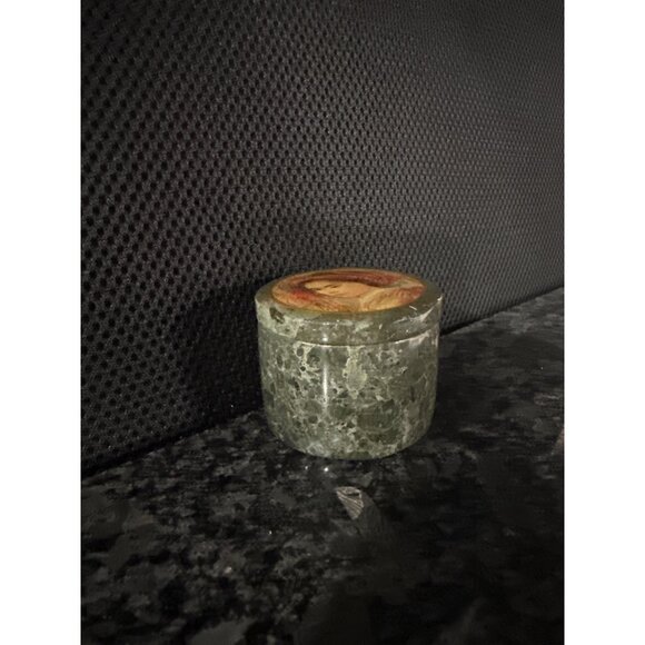 Vintage Green Marble Trinket Box With Painted Portrait Lid Small Round Stone Con - Picture 6 of 7